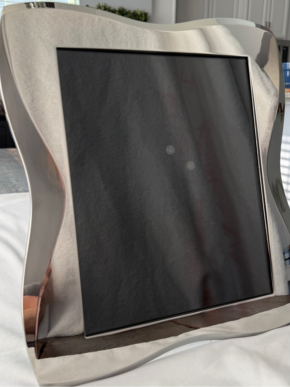 Nambe Silver Wavy Metal Picture Frame 8x10